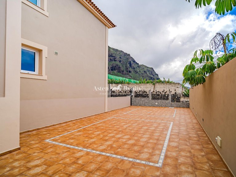 Villa for Sale in Garachico, Tenerife 8