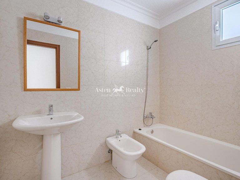 Apartment for Sale in Palm-mar, Tenerife 7