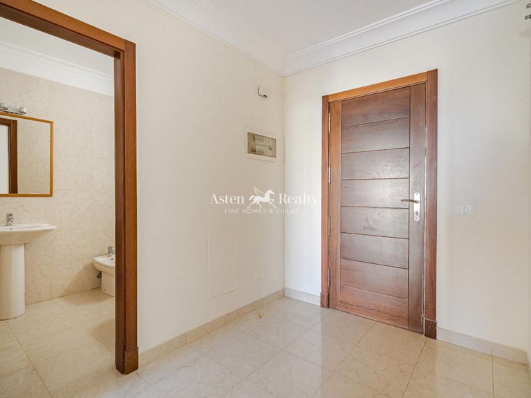 Apartment for Sale in Palm-mar, Tenerife 6