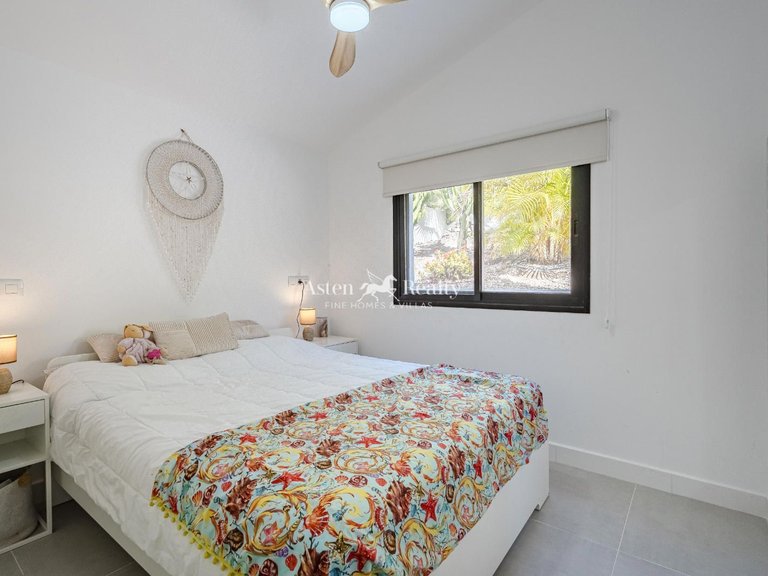 Villa for Sale in Acantilados De Los Gigantes, Tenerife 32