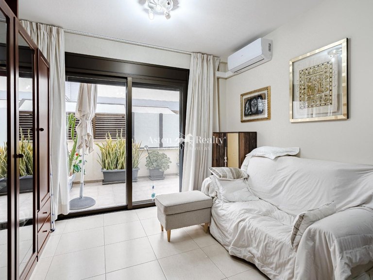 Town House for Sale in Parque La Reina, Tenerife 4