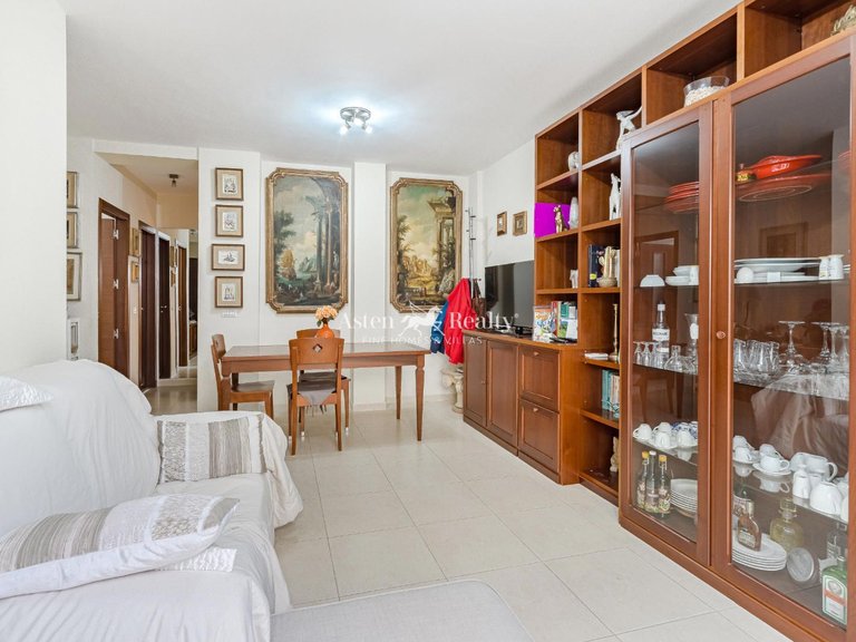 Town House for Sale in Parque La Reina, Tenerife 5