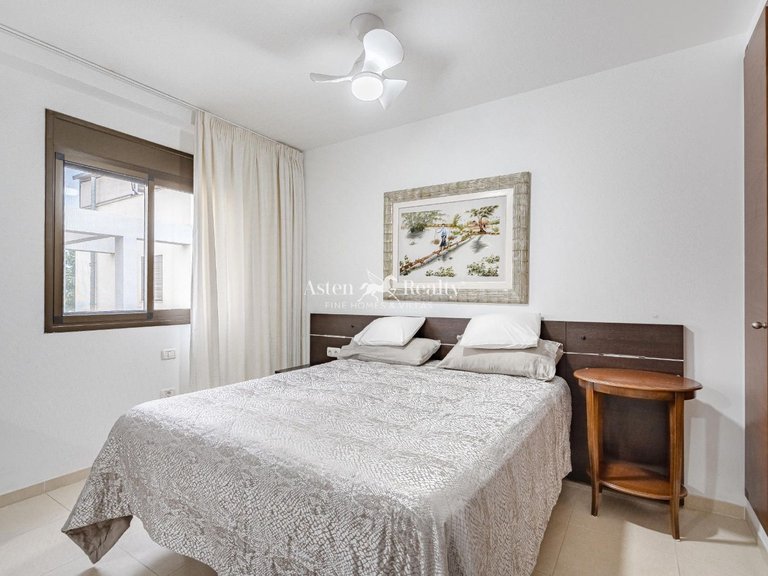 Town House for Sale in Parque La Reina, Tenerife 8