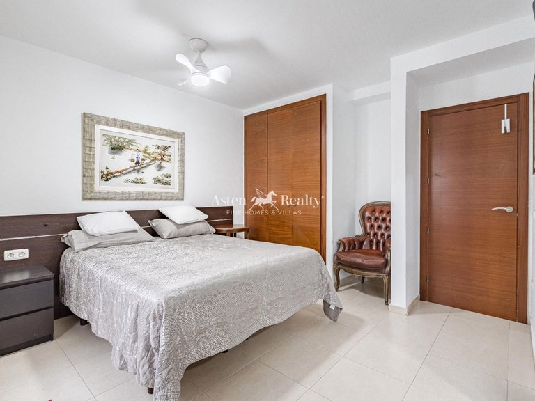 Town House for Sale in Parque La Reina, Tenerife 9