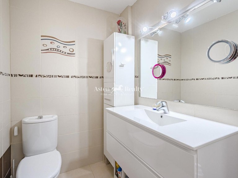 Town House for Sale in Parque La Reina, Tenerife 10