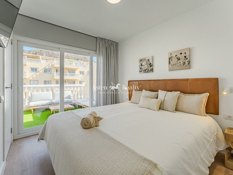 Penthouse for Sale in Palm-mar, Tenerife 10