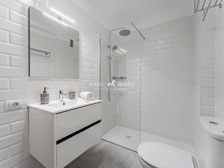 Penthouse for Sale in Palm-mar, Tenerife 13