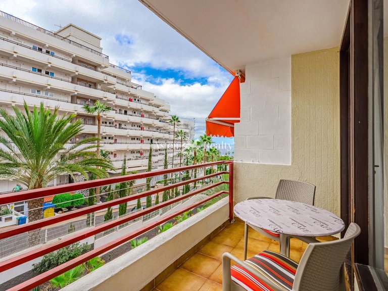 Apartment for Sale in Playa De Las Américas, Tenerife 2