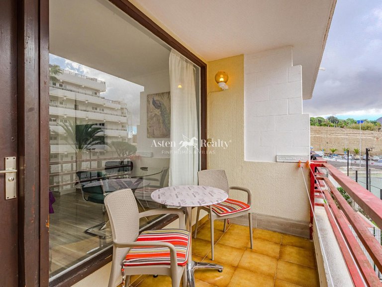 Apartment for Sale in Playa De Las Américas, Tenerife 4