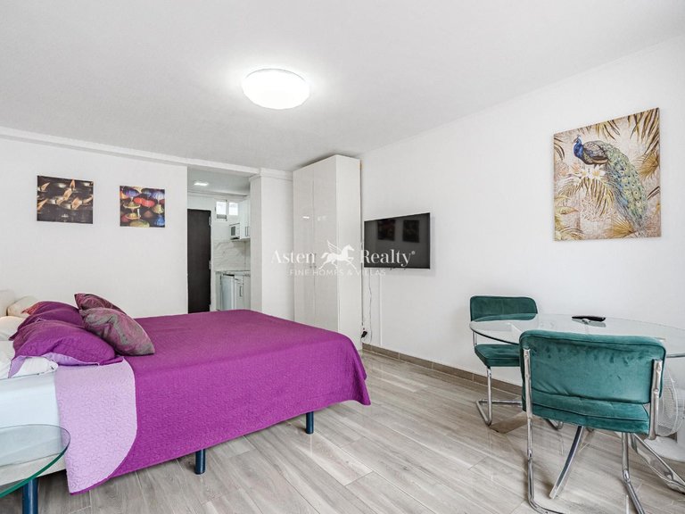 Apartment for Sale in Playa De Las Américas, Tenerife 5