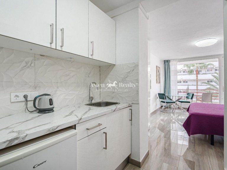 Apartment for Sale in Playa De Las Américas, Tenerife 12