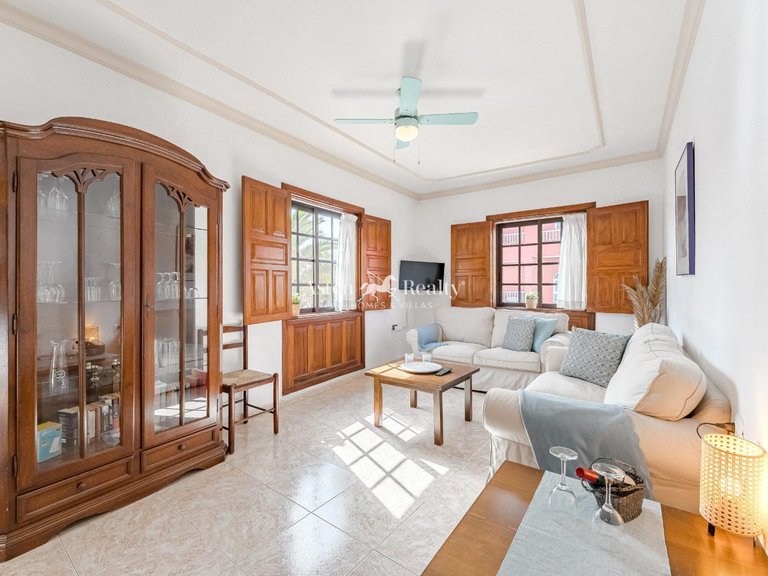 Villa for Sale in Playa San Juan, Tenerife 7