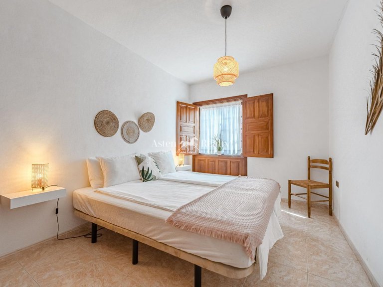 Villa for Sale in Playa San Juan, Tenerife 14