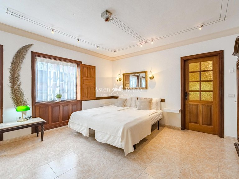 Villa for Sale in Playa San Juan, Tenerife 20