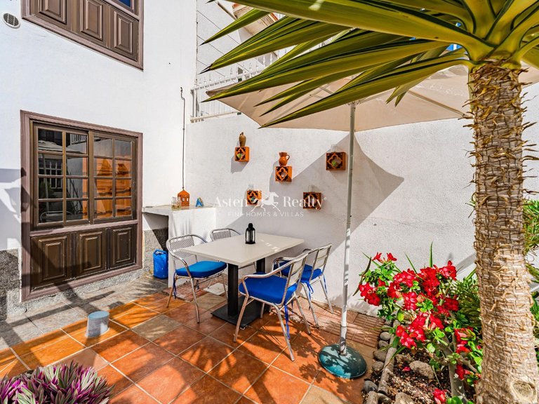 Villa for Sale in Playa San Juan, Tenerife 28