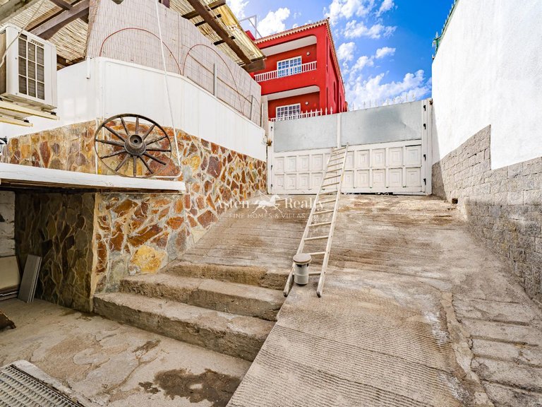 Villa for Sale in Playa San Juan, Tenerife 40