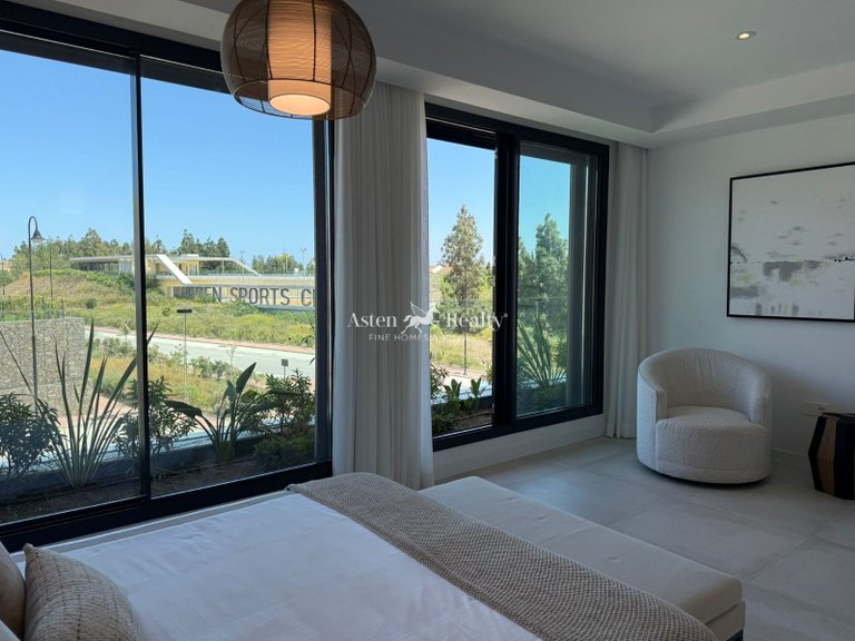 Town House for Sale in Las Lagunas De Mijas, Tenerife 15