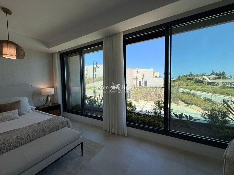 Town House for Sale in Las Lagunas De Mijas, Tenerife 14