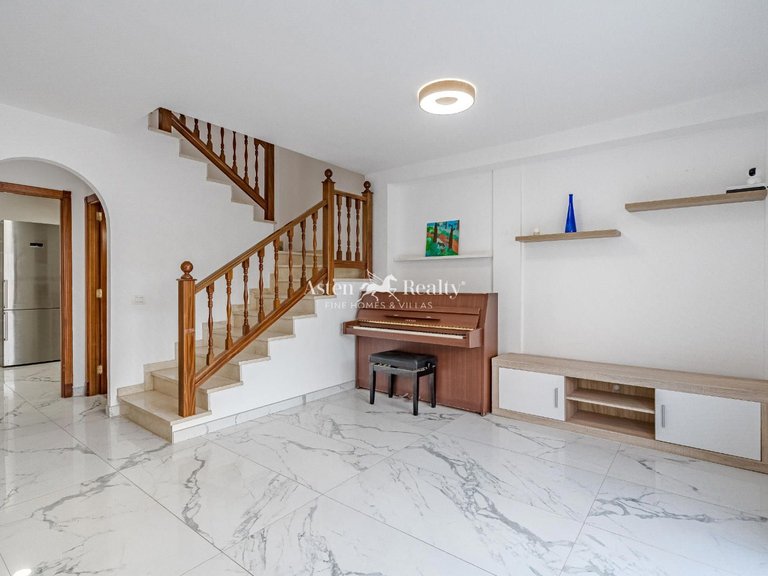 Town House for Sale in Las Chafiras, Tenerife 4