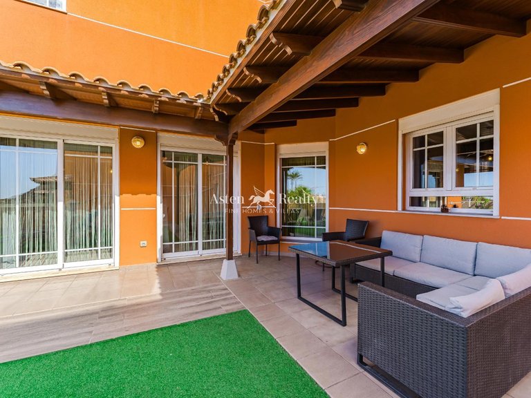 Villa for Sale in Playa De Los Cristianos, Tenerife 4