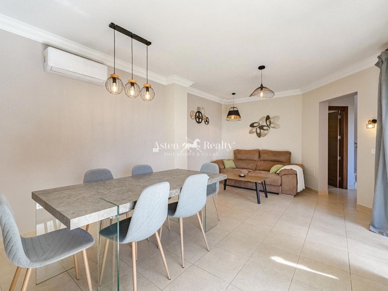 Villa for Sale in Playa De Los Cristianos, Tenerife 8