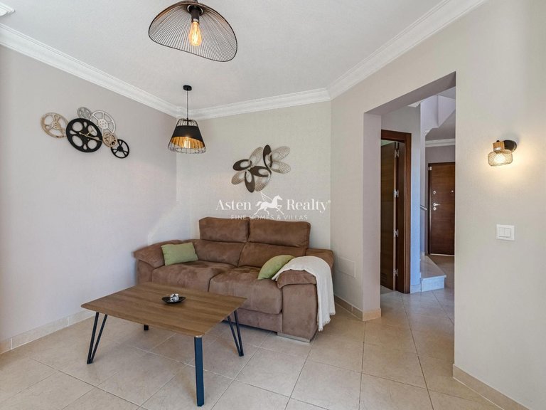 Villa for Sale in Playa De Los Cristianos, Tenerife 10