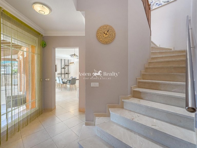 Villa for Sale in Playa De Los Cristianos, Tenerife 16
