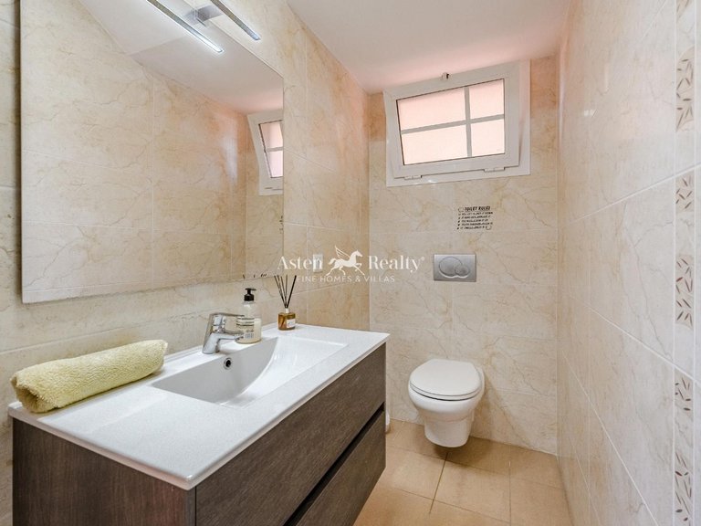 Villa for Sale in Playa De Los Cristianos, Tenerife 15