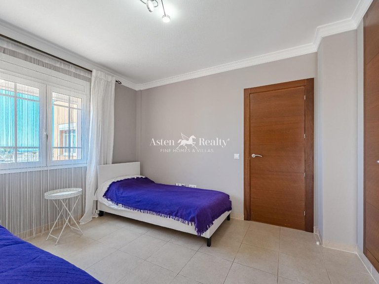 Villa for Sale in Playa De Los Cristianos, Tenerife 29