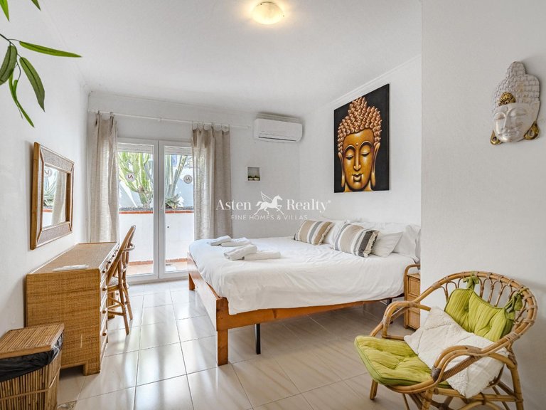 Villa for Sale in San Eugenio Alto, Tenerife 12