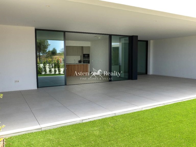 Apartment for Sale in Marbella, Tenerife 11