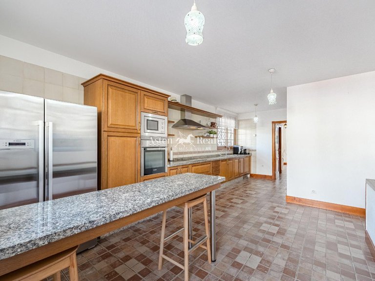 Villa for Sale in Playa De Las Américas, Tenerife 9