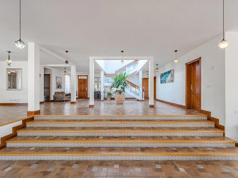 Villa for Sale in Playa De Las Américas, Tenerife 8