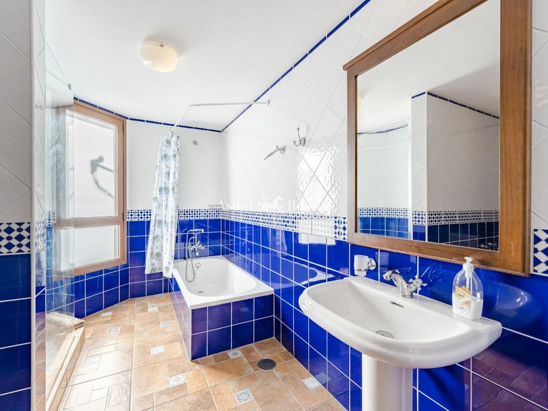 Villa for Sale in Playa De Las Américas, Tenerife 26