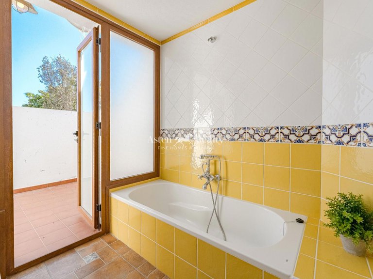 Villa for Sale in Playa De Las Américas, Tenerife 21