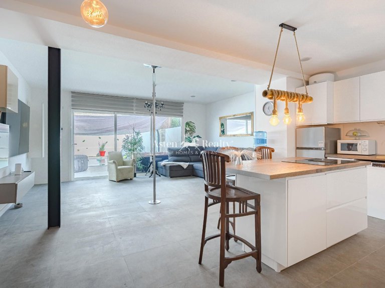 Villa for Sale in Torviscas Alto, Tenerife 4