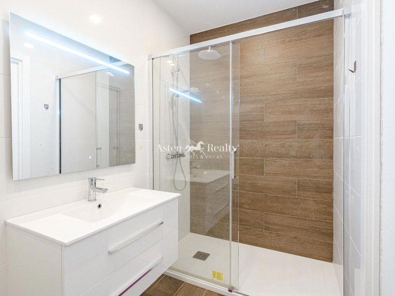 Villa for Sale in Torviscas Alto, Tenerife 14