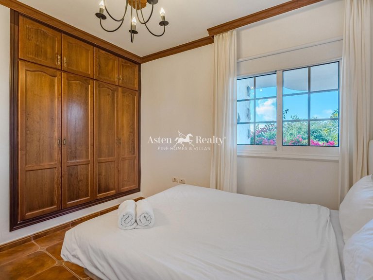 Villa for Sale in Adeje, Tenerife 28