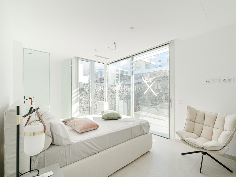 Villa for Sale in San Eugenio Alto, Tenerife 38