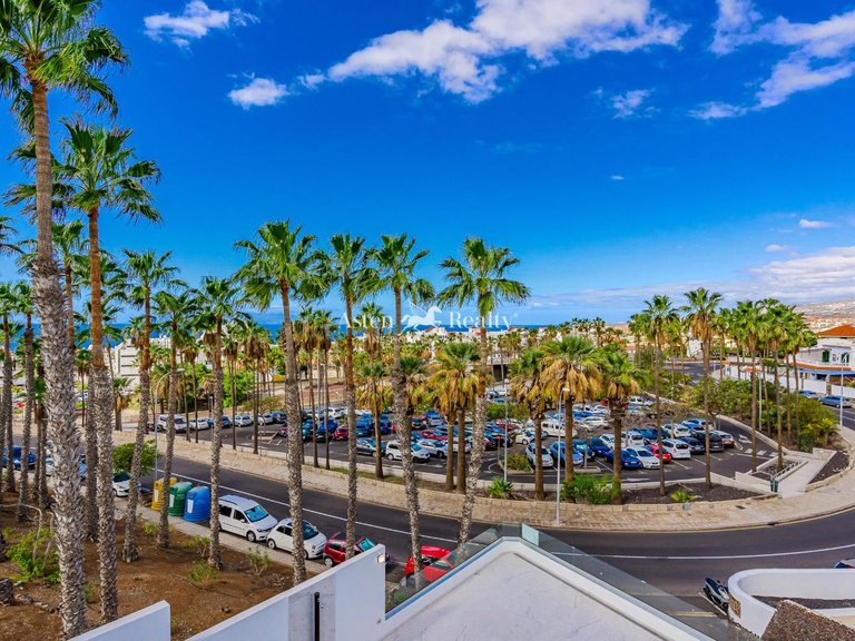 Villa for Sale in San Eugenio Alto, Tenerife 22