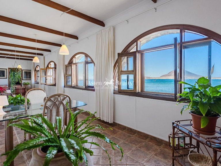 Villa for Sale in El Medano, Tenerife 3