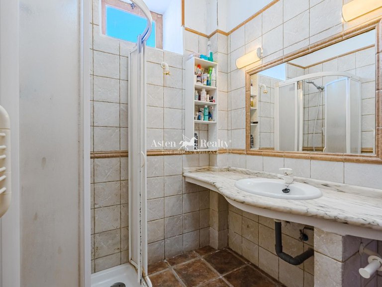 Villa for Sale in El Medano, Tenerife 12