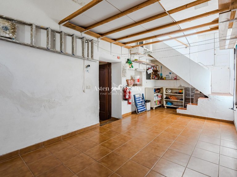 Villa for Sale in El Medano, Tenerife 14