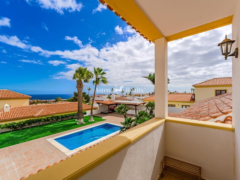 Villa for Sale in Golf Del Sur, Tenerife 2