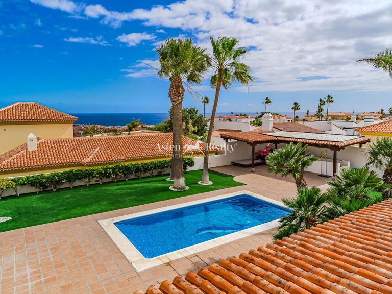 Villa for Sale in Golf Del Sur, Tenerife 3