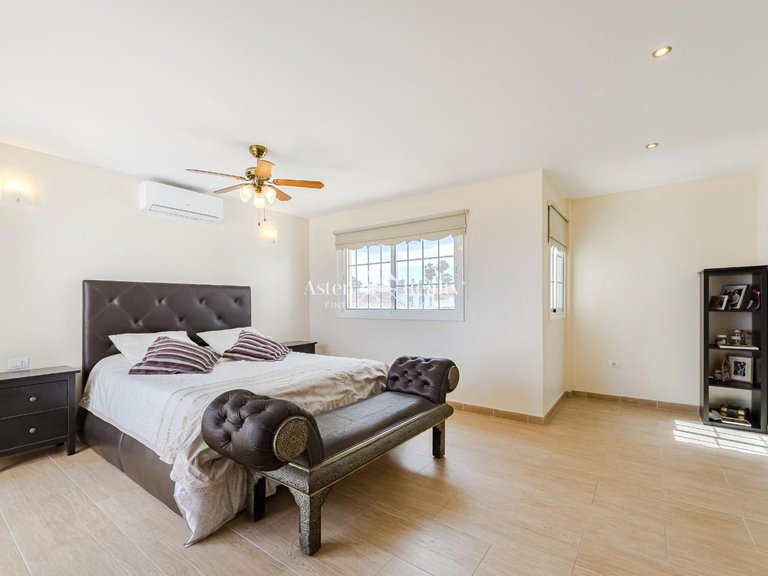 Villa for Sale in Golf Del Sur, Tenerife 5