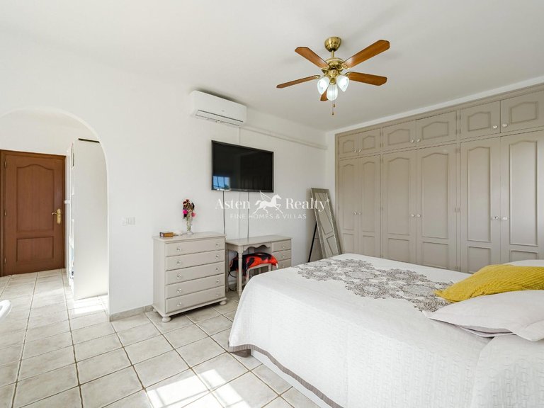 Villa for Sale in Golf Del Sur, Tenerife 17