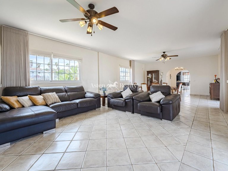 Villa for Sale in Golf Del Sur, Tenerife 25