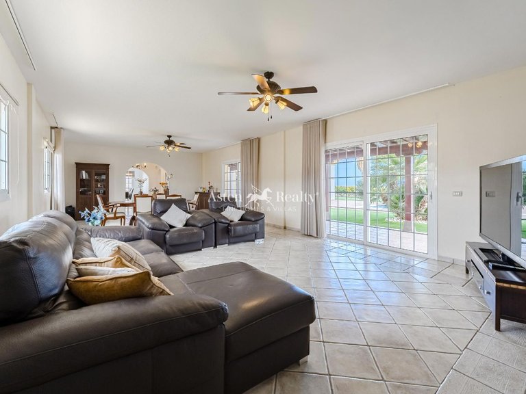 Villa for Sale in Golf Del Sur, Tenerife 26