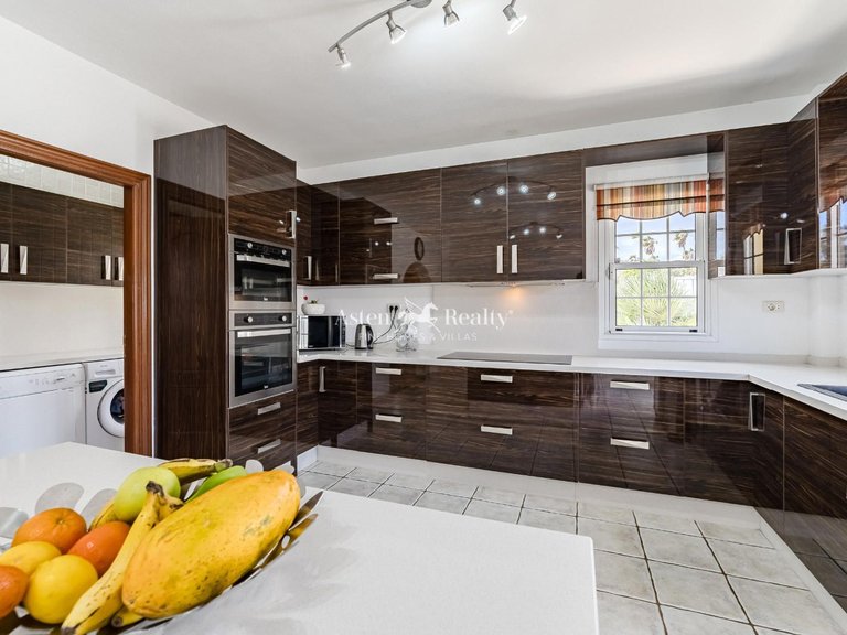 Villa for Sale in Golf Del Sur, Tenerife 30